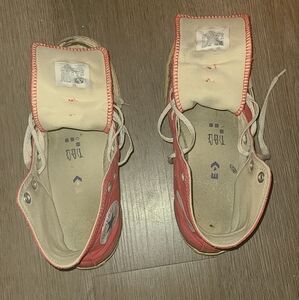 Old Worn Gym Shoes Red High Top Cpnverse Womens Size 7.5